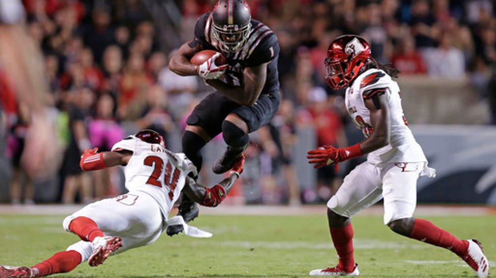 No. 24 NC State beats No. 17 Louisville 39-25 (Oct 05, 2017)