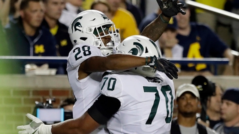 Michigan St beats No. 7 Michigan 14-10, 8th time in 10 games (Oct 07, 2017)