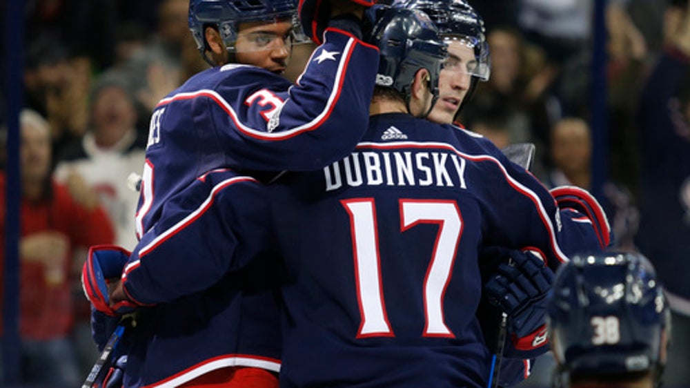 Three-goal second period lifts Columbus over Buffalo, 5-1 (Oct 25, 2017)