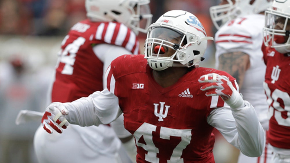 Taylor, Ingold help No. 4 Wisconsin run over Indiana 45-17 (Nov 04, 2017)