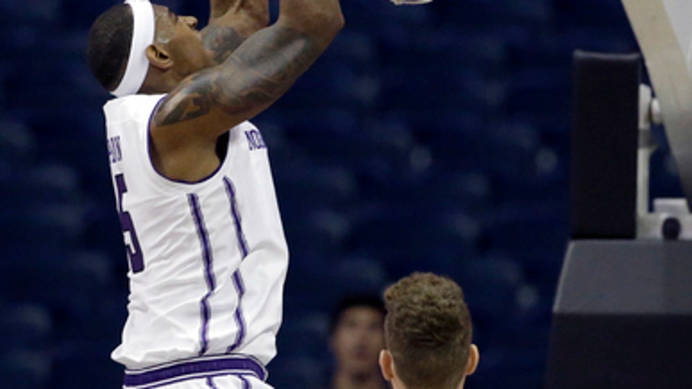 Lindsey scores 26 points as Northwestern beats Loyola (Md.) (Nov 10, 2017)