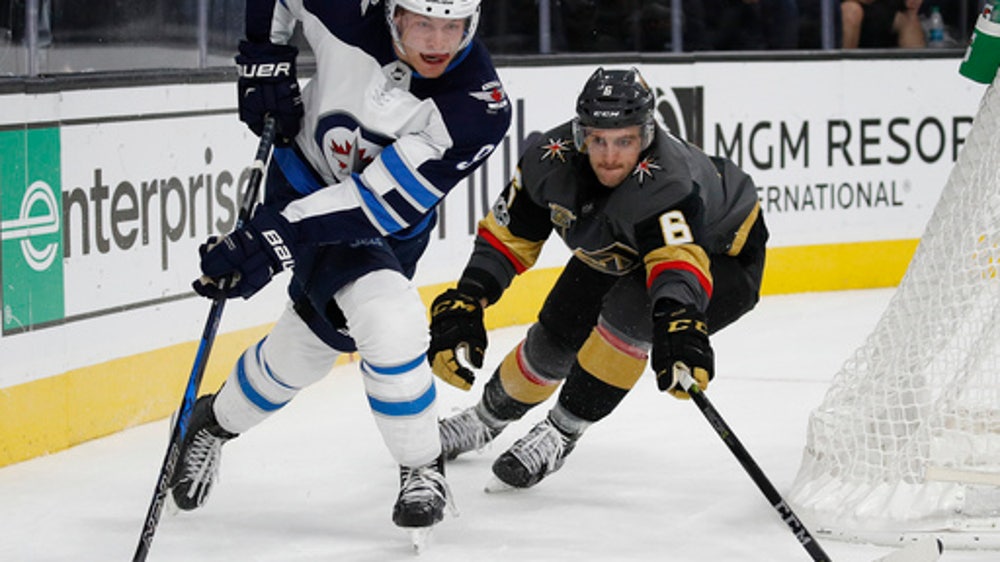 Karlsson leads Vegas past Winnipeg 5-2 (Nov 10, 2017)