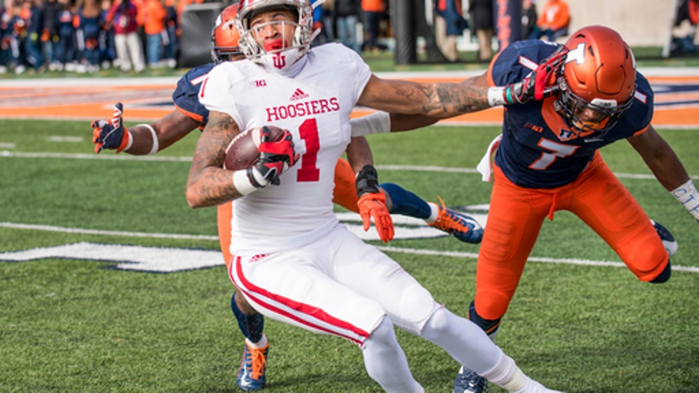 Lagow leads Indiana to first Big Ten win of season, 24-14 (Nov 11, 2017)