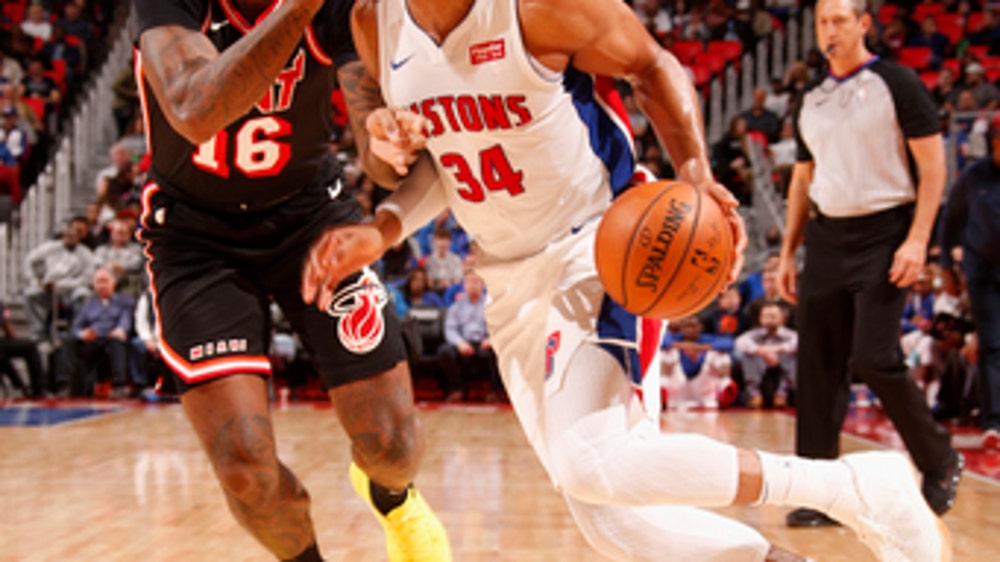 Rookie Kennard sparks Pistons in 112-103 win over Heat (Nov 12, 2017)