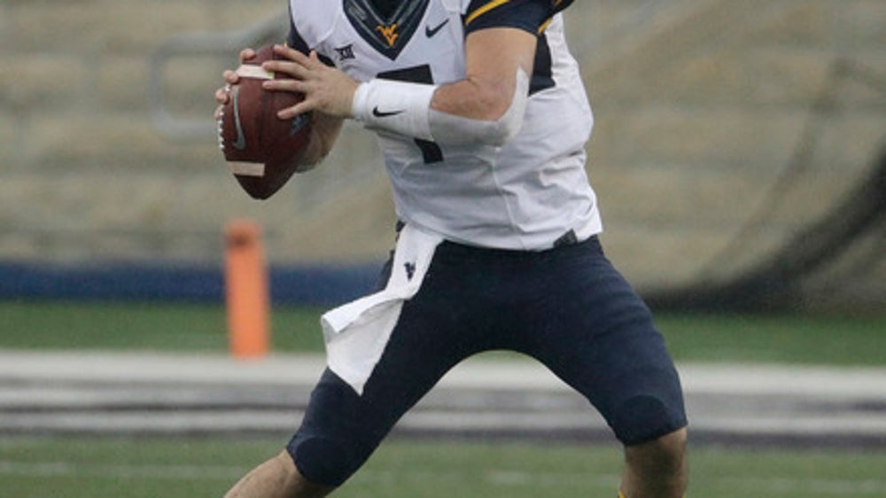 West Virginia QB Will Grier hurts throwing hand vs. Texas