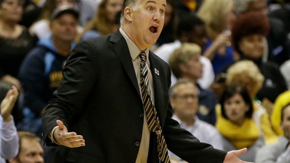 Western Kentucky upsets No. 18 Purdue 77-73 in Bahamas (Nov 23, 2017)