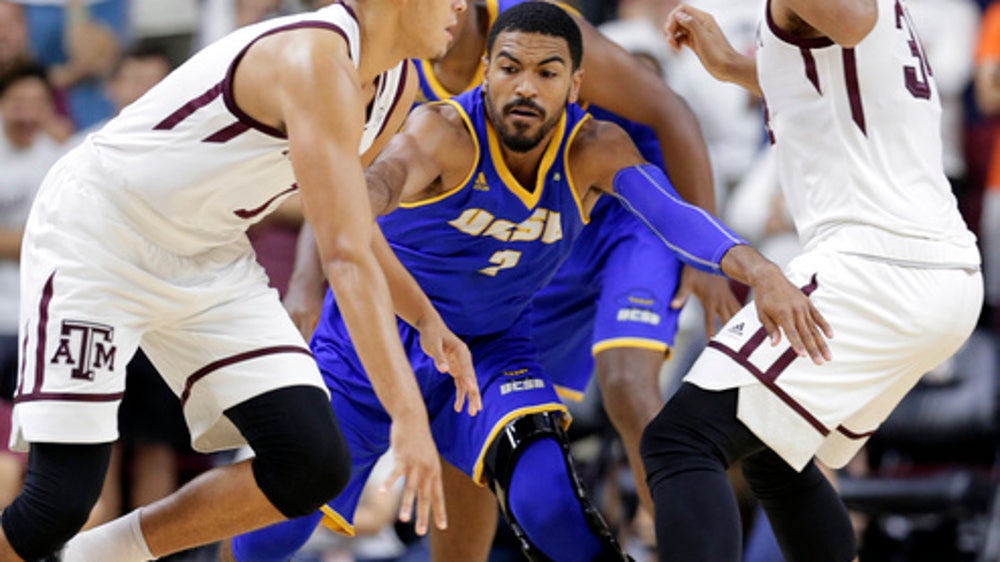 No. 16 Texas A&M pulls away from UC Santa Barbara 84-65 (Nov 17, 2017)