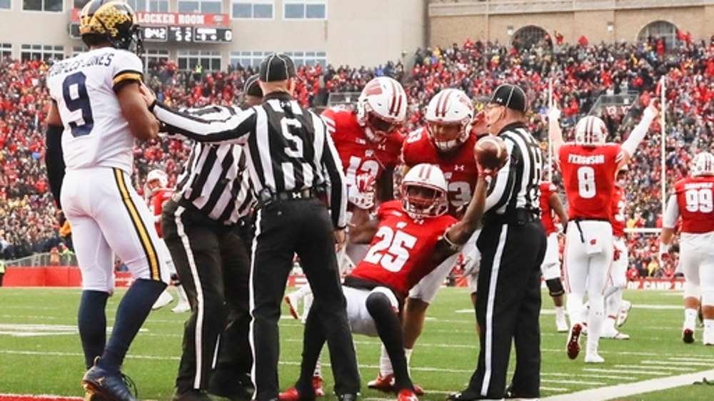 Rivalries await Buckeyes, Badgers before B1G title game