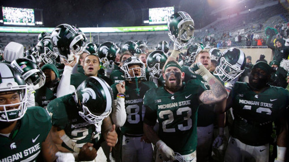 No. 22 Michigan State beats Maryland 17-7 in the snow (Nov 18, 2017)