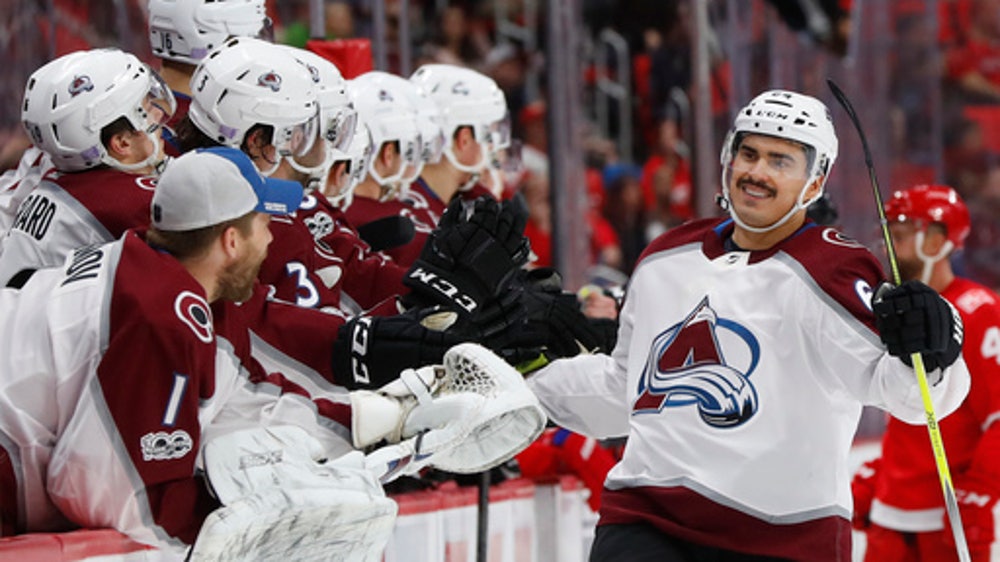 MacKinnon's OT goal caps Avs' rally over Red Wings (Nov 19, 2017)