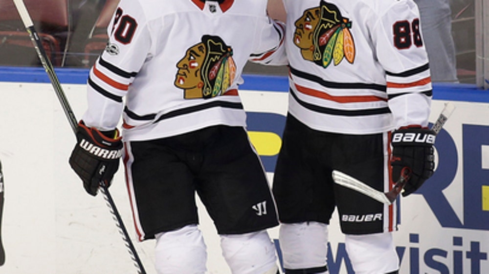 Toews, Crawford help Blackhawks beat Panthers 4-1 (Nov 25, 2017)