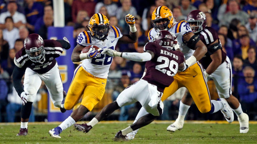 Etling's big night helps No. 19 LSU down Texas A&M 45-21 (Nov 25, 2017)