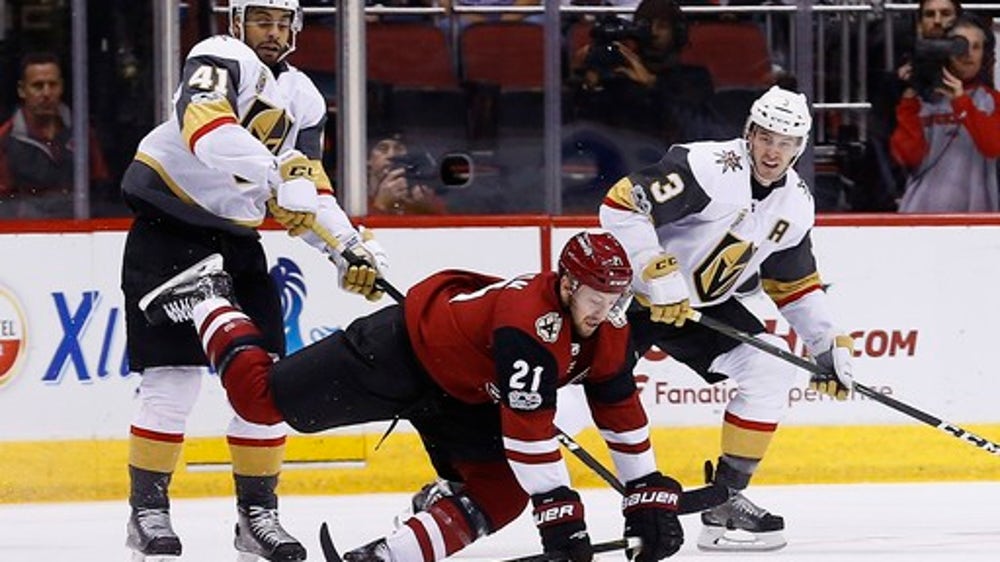 Knights win 5th straight with 2nd-period outburst (Nov 25, 2017)