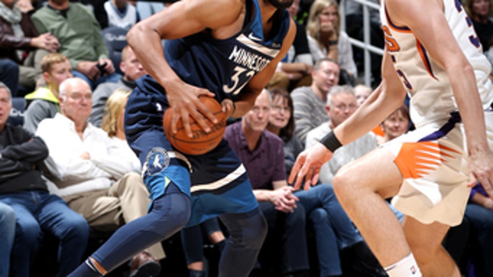 Towns scores 32 points, T-Wolves beat Booker-less Suns (Nov 26, 2017)
