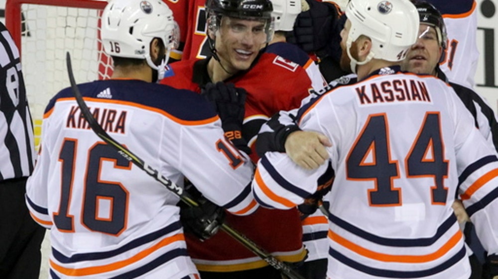 Oilers take big lead, hold on for 7-5 win over Flames (Dec 02, 2017)