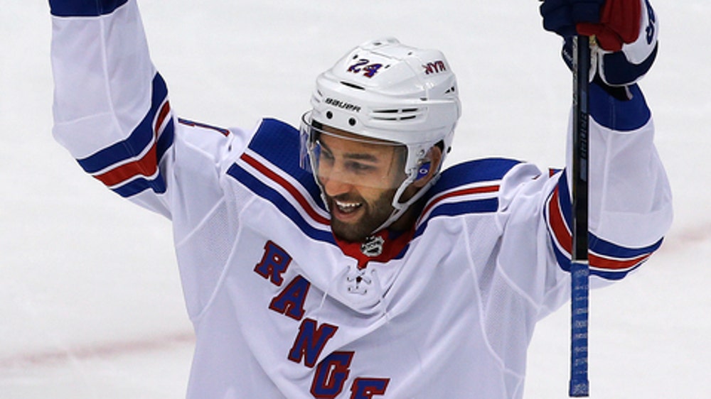 Minus ill Lundqvist, Rangers find way to edge Penguins 4-3