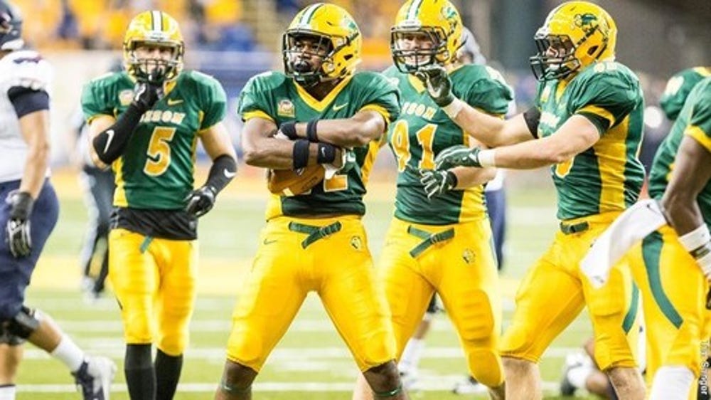 North Dakota State, behind Stick, throttles Wofford in FCS quarters (Dec 09, 2017)