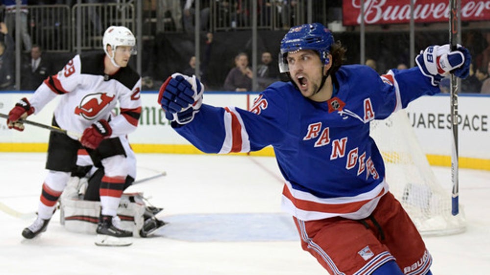 Zuccarello scores 2 to lead Rangers to 5-2 win over Devils (Dec 09, 2017)