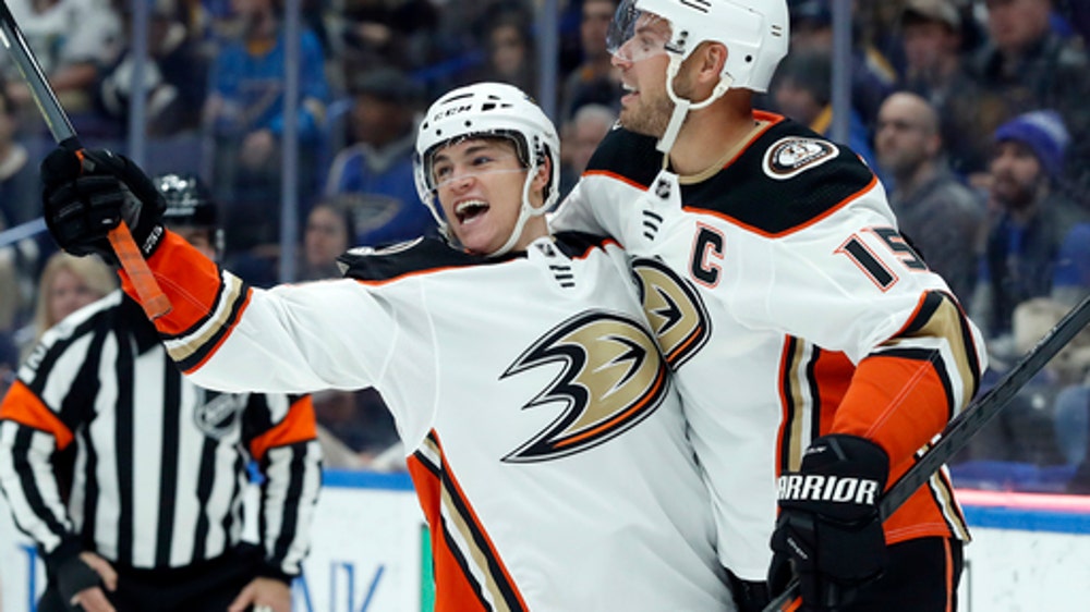 Roy scores 2 in return from minors, Ducks down Blues 3-1 (Dec 14, 2017)