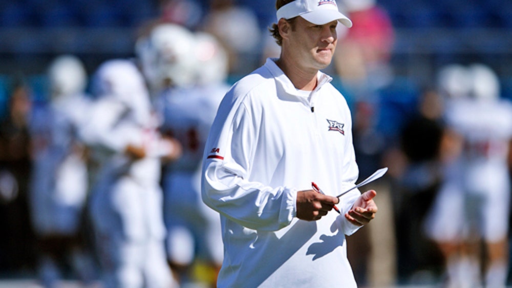 AP Source: Lane Kiffin, FAU agree on deal through 2027