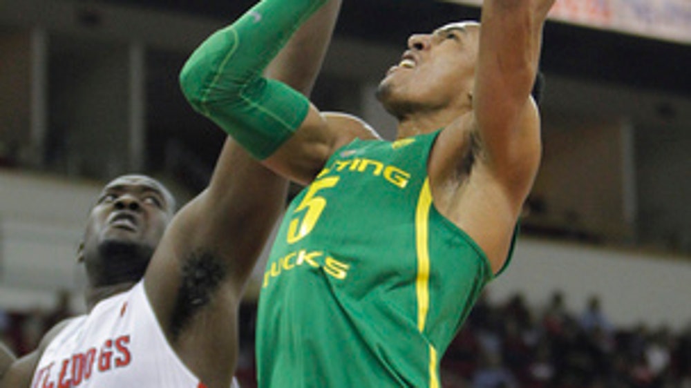 Oregon uses big run in 2nd half, beats Fresno State 68-61 (Dec 16, 2017)