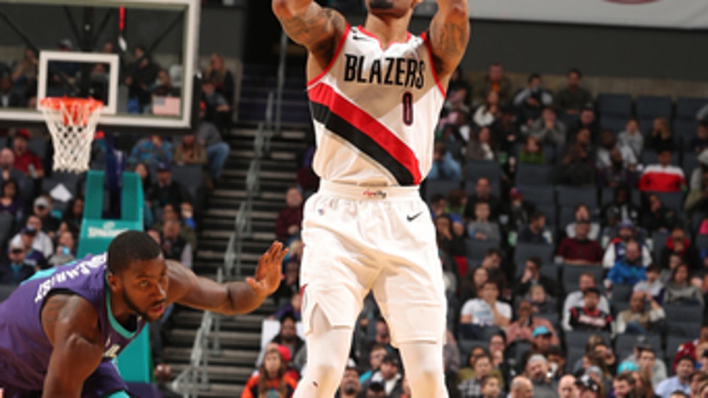 Trail Blazers beat Hornets 93-91 for 3rd straight road win (Dec 16, 2017)