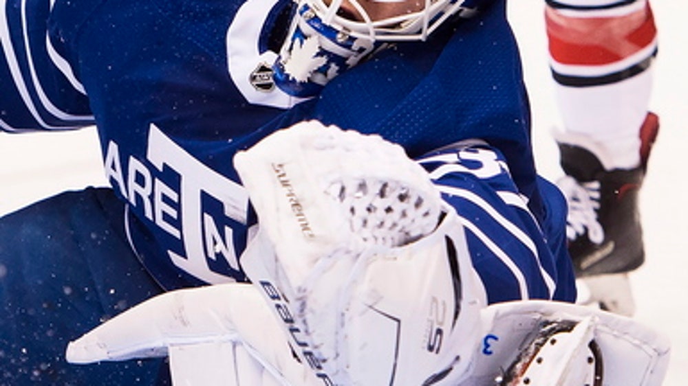 Mitch Marner leads Maple Leafs past Hurricanes 8-1 (Dec 19, 2017)