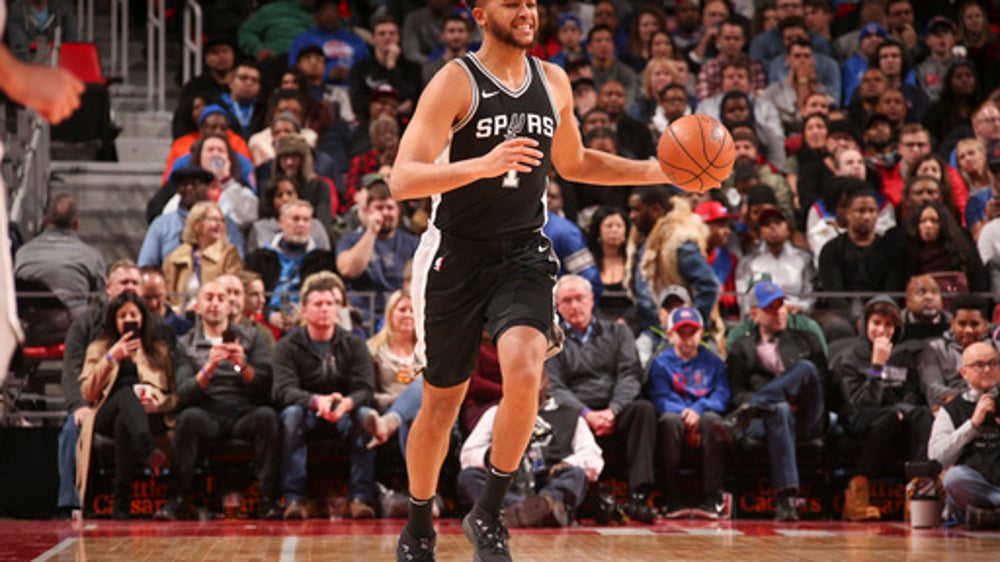 Short-handed Pistons shut down Spurs in 93-79 win (Dec 30, 2017)