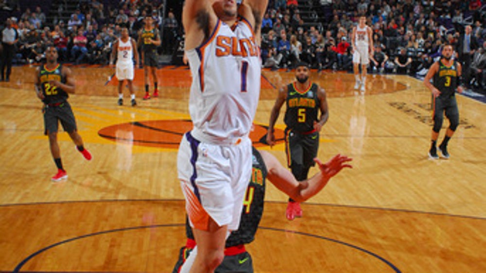 Booker, Chriss lead late rally to boost Suns past Hawks (Jan 02, 2018)