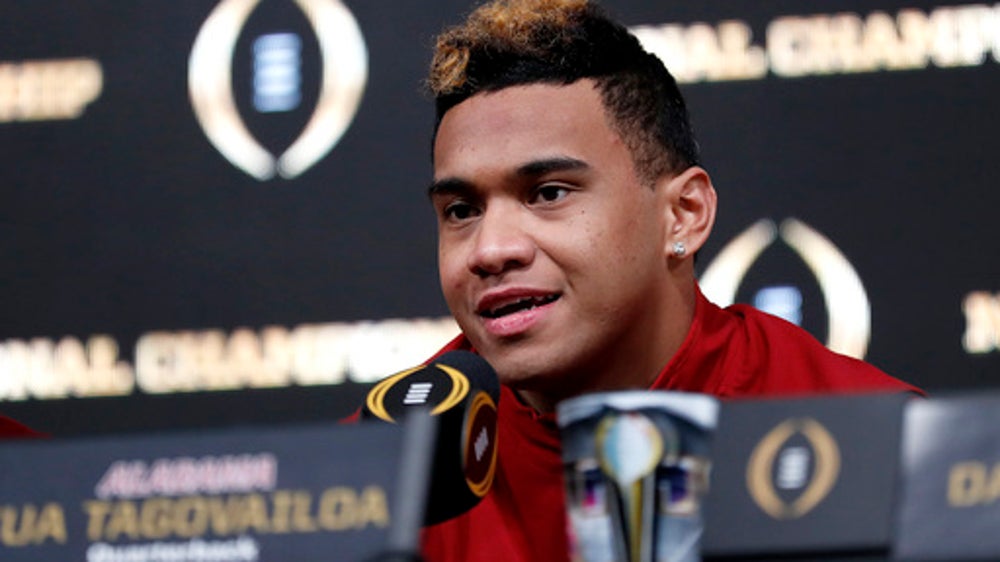 Hawaii native leads Alabama with 'humility and class'