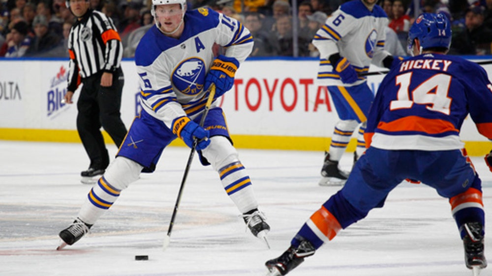 Reinhart lifts Sabres to 4-3 win over Islanders