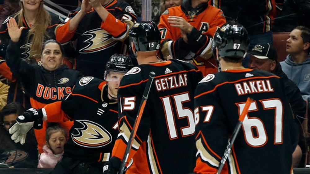 Ducks hold off Oilers 3-2 as Gibson makes 30 saves in return