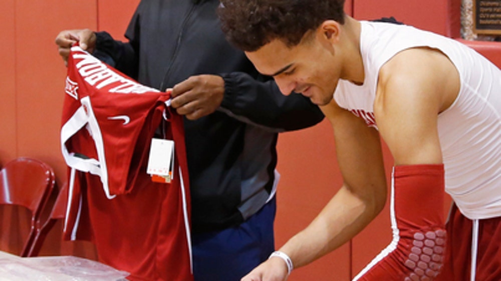 Oklahoma freshman Trae Young revels in role of hometown hero