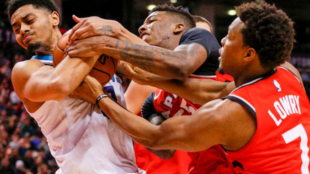 DeRozan scores 19 points, Raptors beat Hornets 103-98