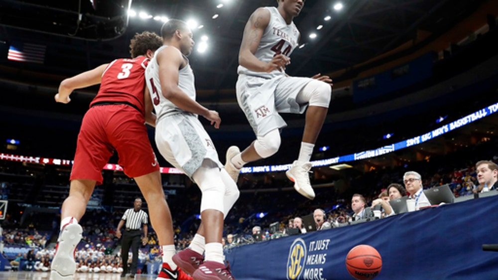 Sexton’s buzzer beater lifts Alabama over Texas A&M, 71-70