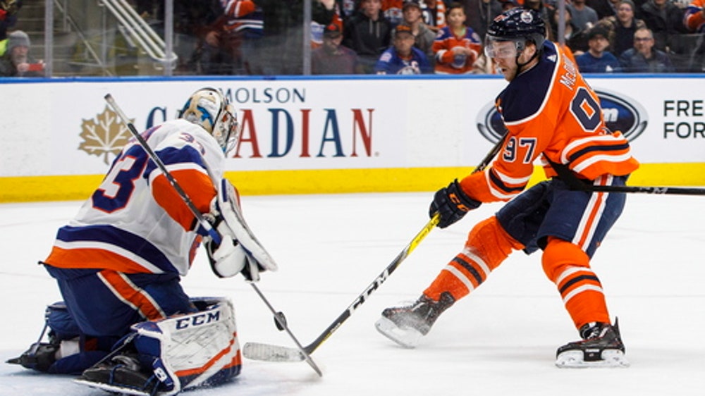 McDavid ties it, scores in SO to lift Oilers over Islanders
