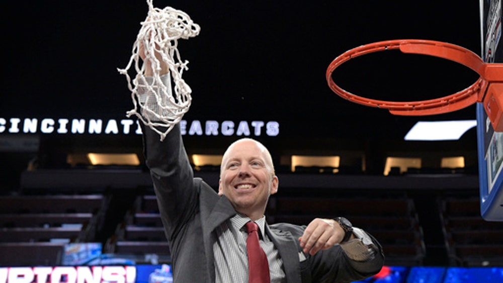 Defense lifts No. 8 Cincinnati over Houston in AAC final