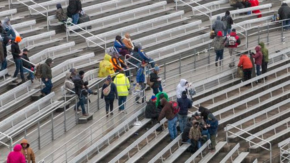 Snow forces NASCAR to postpone Cup race at Martinsville