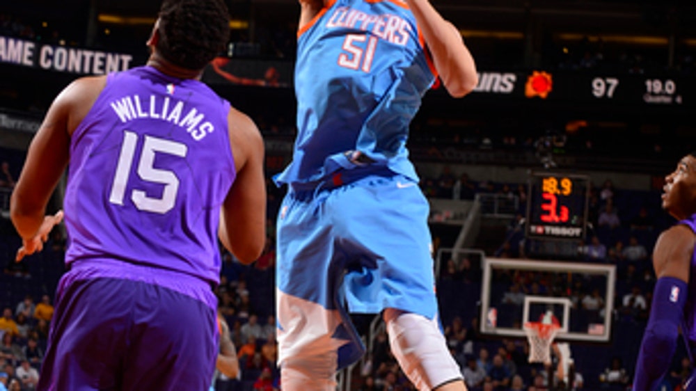Fourth-quarter run leads Clippers over Suns, 111-99