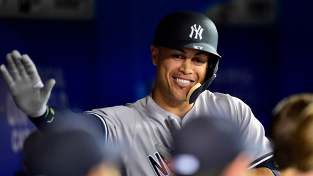 Stanton homers twice in debut, Yankees beat Blue Jays 6-1