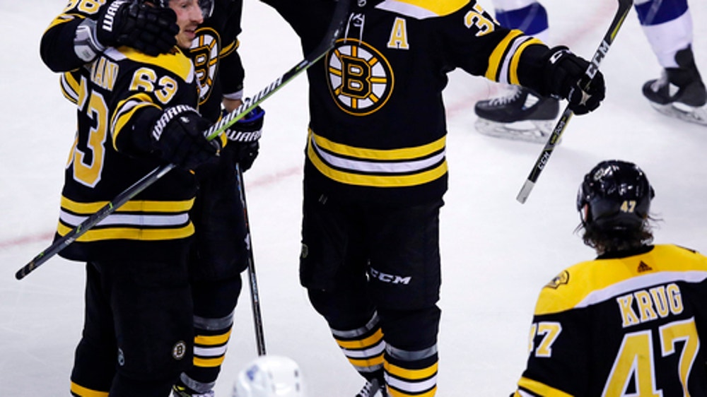 Bergeron has goal, 2 assists as Bruins beat Lightning 4-2