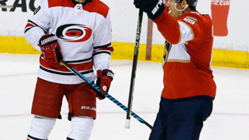 Petrovic scores in 3rd period, Panthers beat Hurricanes 3-2