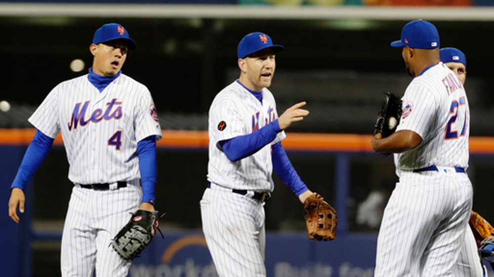 Harvey off to strong start, Mets blank Phillies 2-0