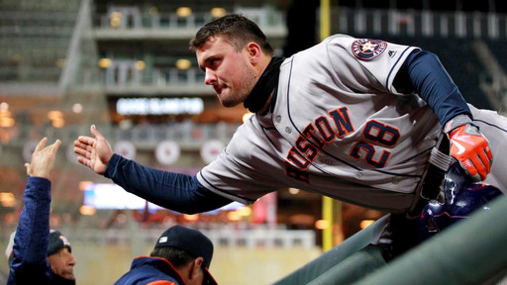 Verlander dominates over 7 innings, Astros beat Twins 2-0