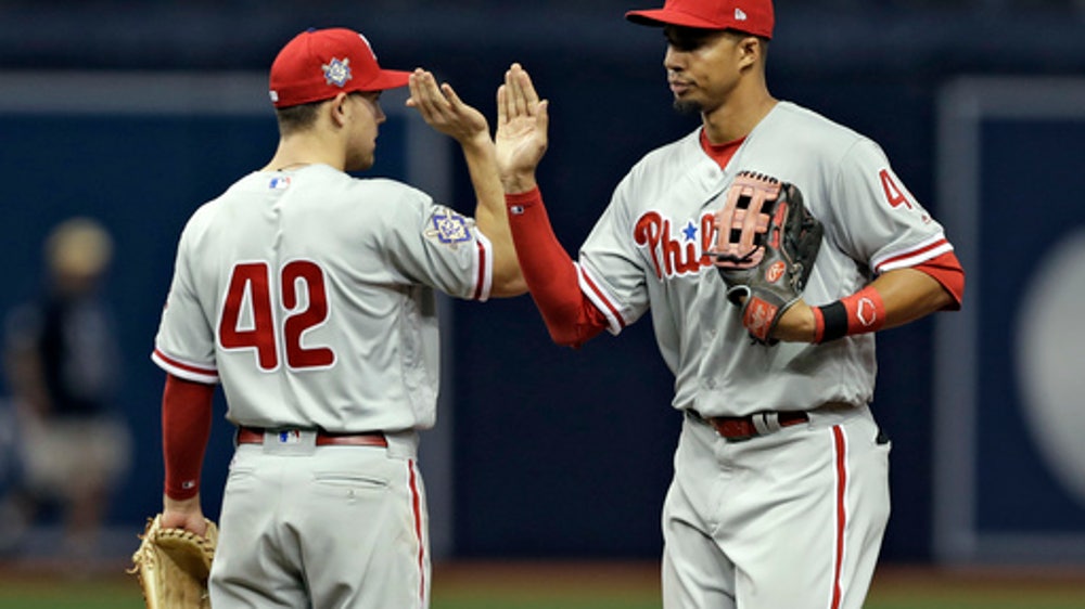 Altherr, Kingery, Phillies win 6th in row, beat Rays 10-4