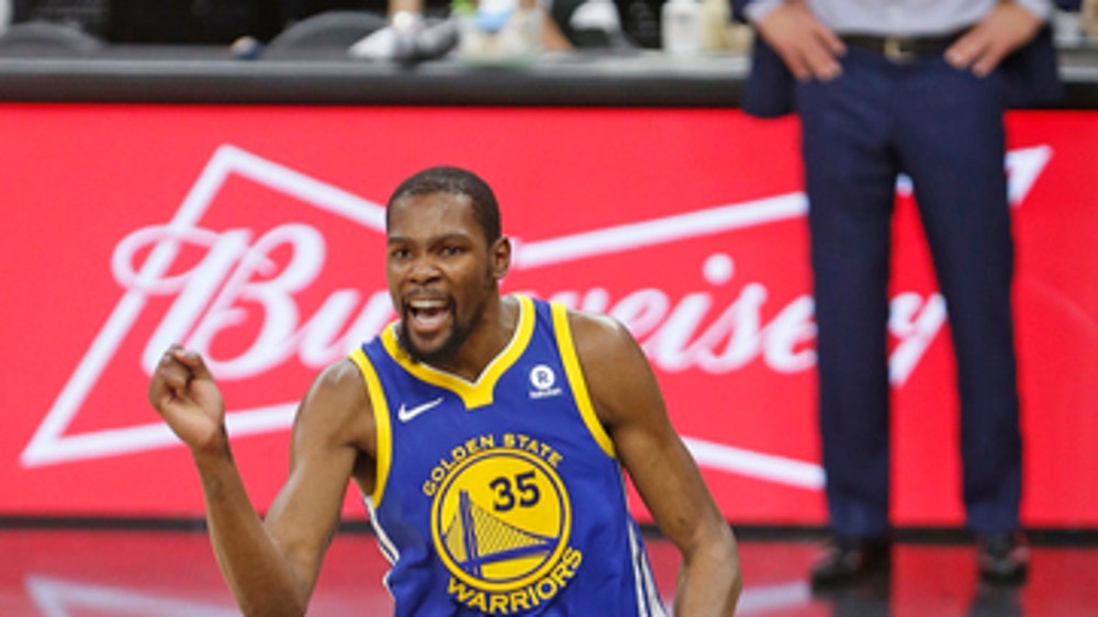 Durant leads Warriors to 3-0 lead over mourning Spurs