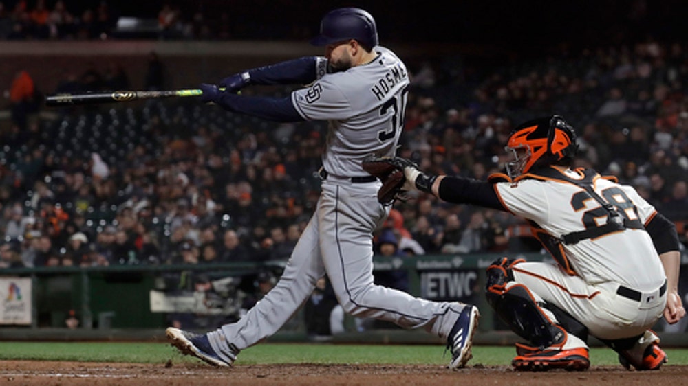 Hosmer’s home run in 9th lifts Padres past Giants 3-2