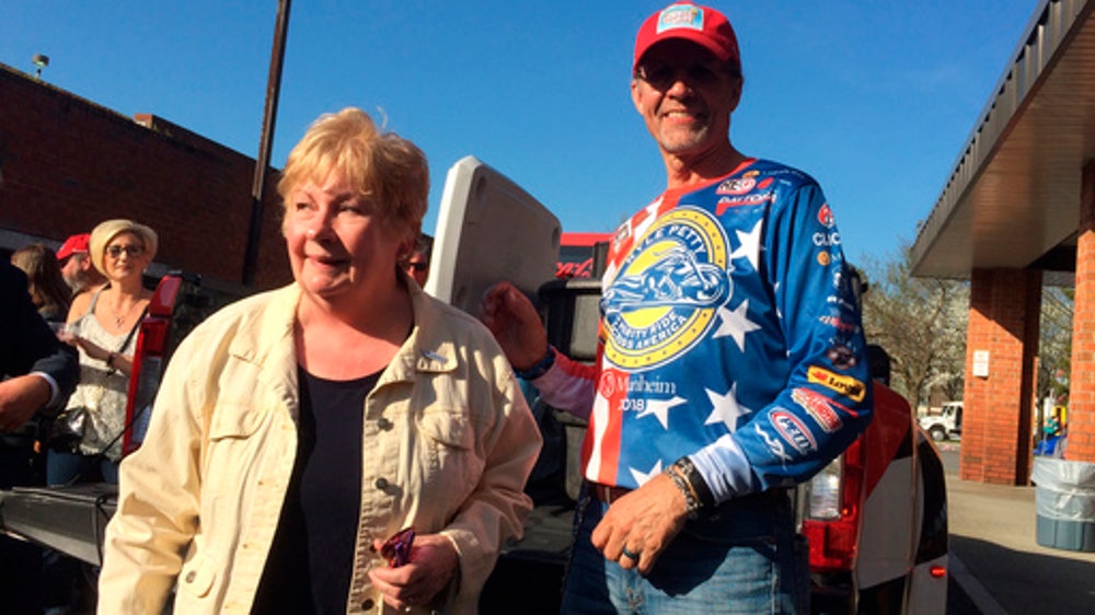 Kyle Petty leads family's annual charity ride