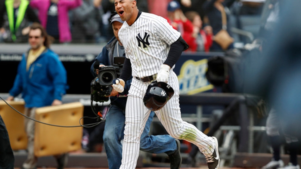 Torres hits walkoff homer as Yanks win again