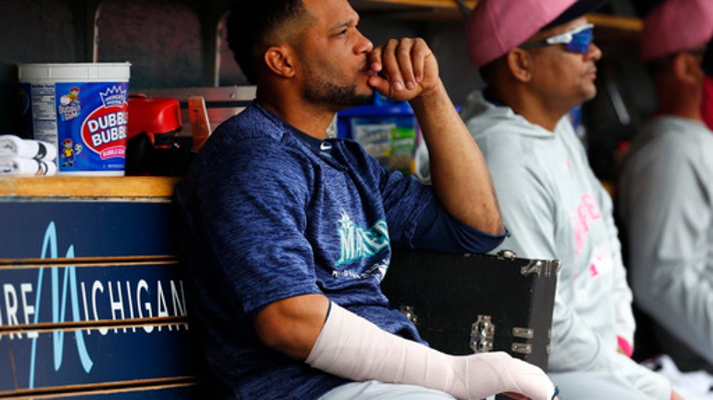 Cano breaks hand when hit by pitch, many need surgery